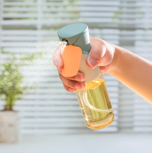 Desiky patented dual-function oil spray bottle — original design with EU and US patent protection